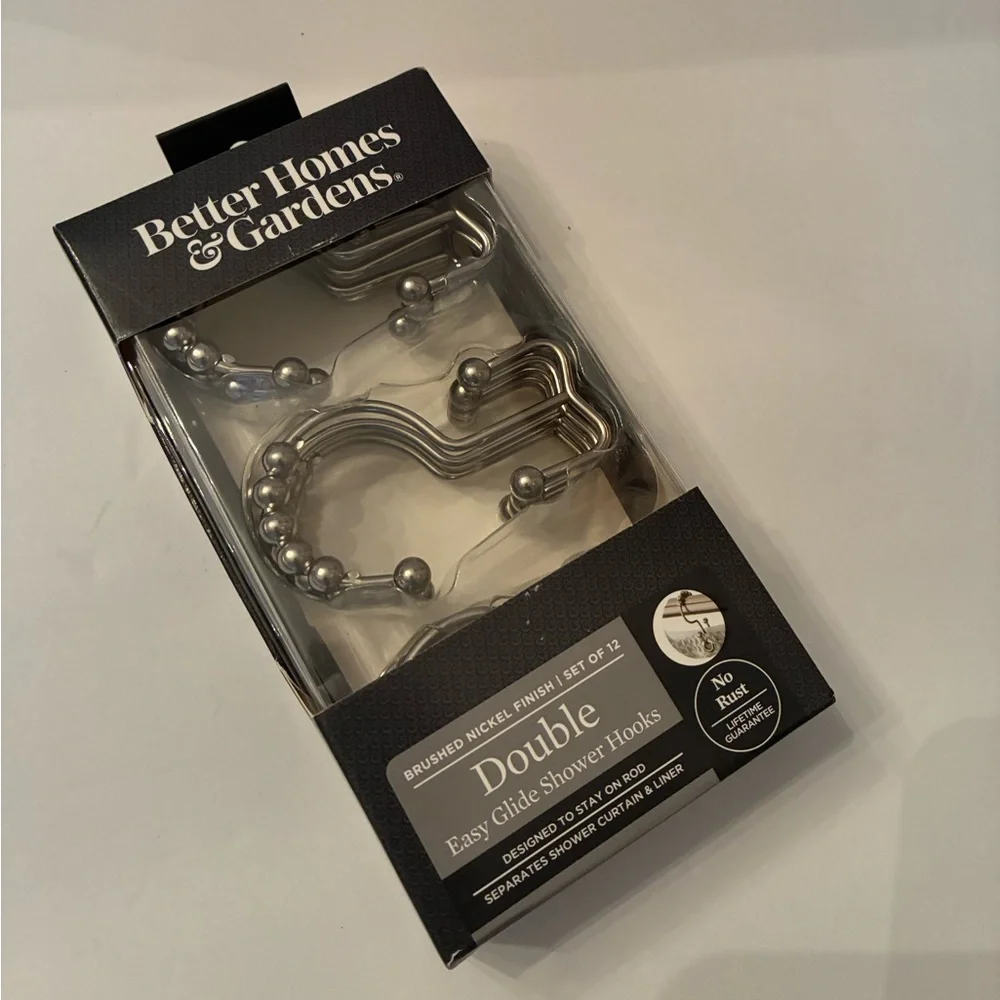 Double glide shower hooks